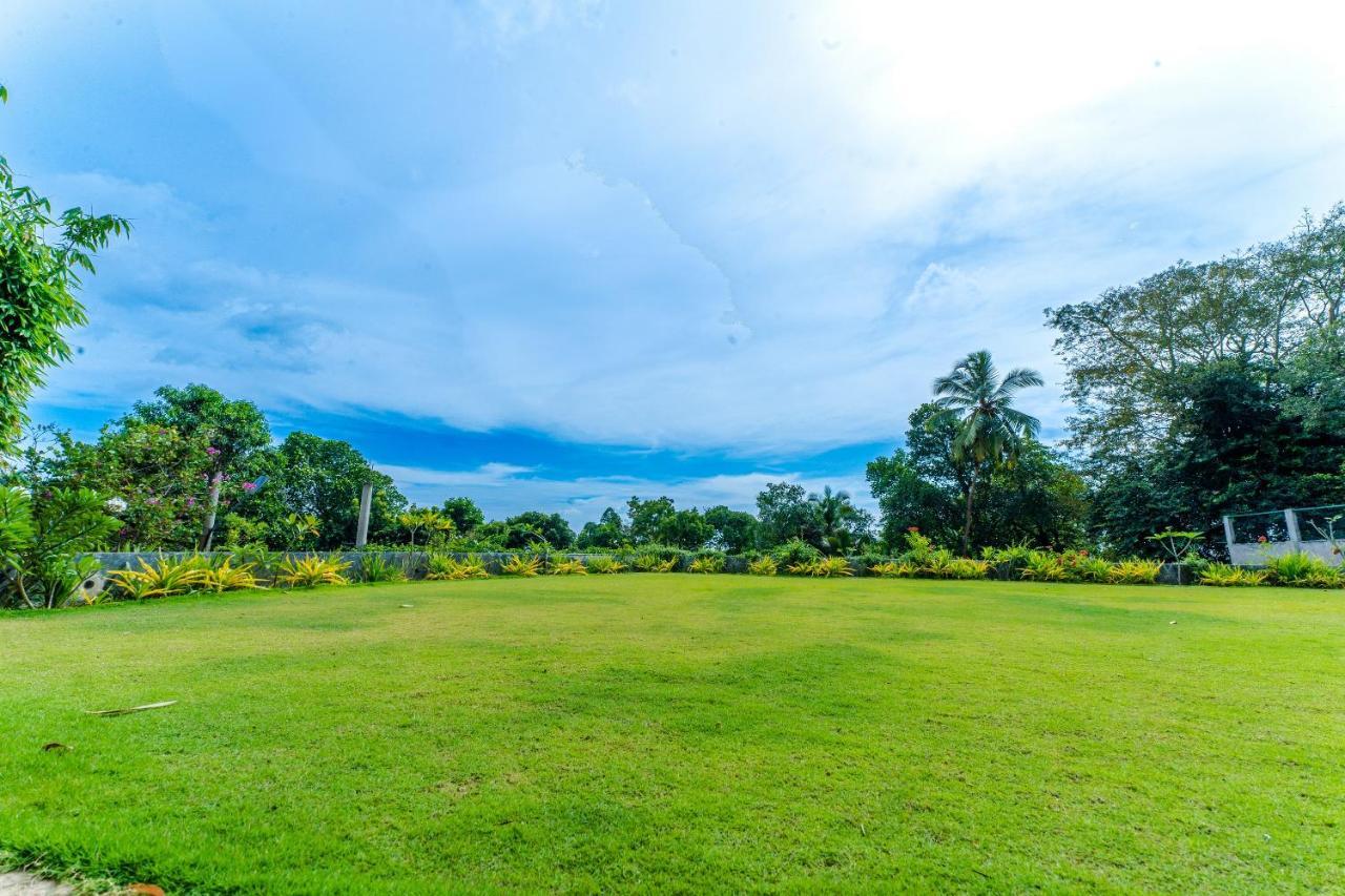 Kapaliya Hotel 4*