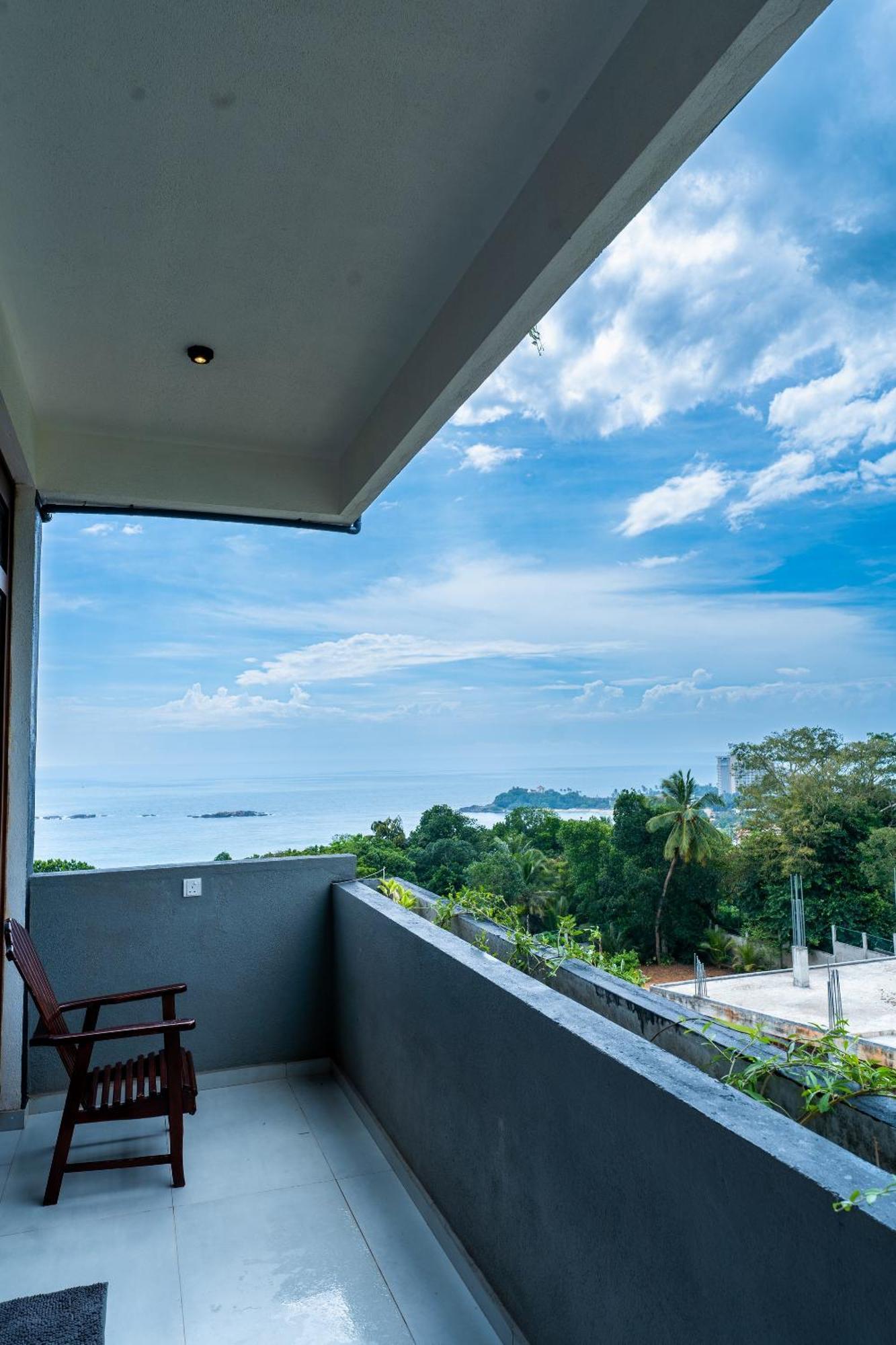 Kapaliya Hotel